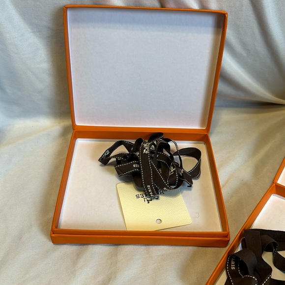Hermes Accessories Box with Brown Ribbon! - Picture 2 of 5